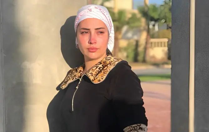 “كاينة ظروف” يحتل الطوندونس.. وناقد: “بناؤه الدرامي متماسك وإيقاعه متصاعد”