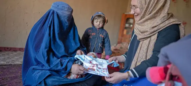الأمم المتحدة تؤكد على أنها لن تستبدل الموظفات الأفغانيات بالرجال