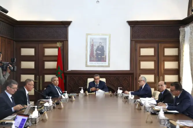 أخنوش يدعو لتشجيع المواطنين على التسجيل في السجل الاجتماعي الموحد