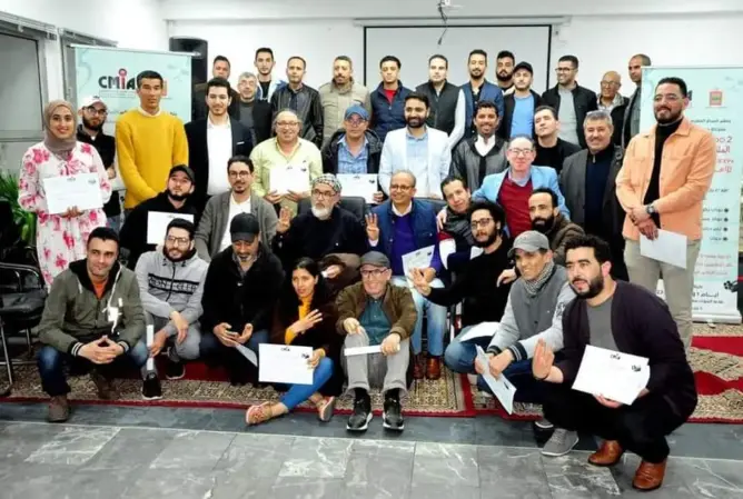 إعلاميون أمازيع يطالبون بتغيير اسم “لاماب” ويدعون لكشف “تلاعبات” القنوات الوطنية 