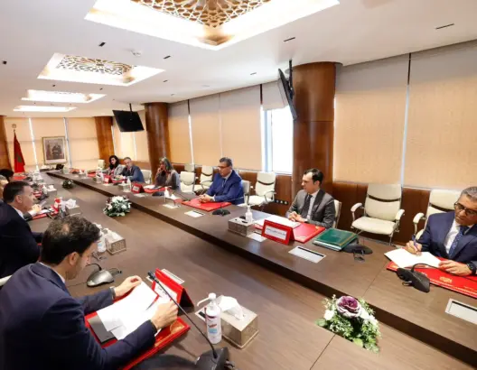 عقد رئيس الحكومة عزيز أخنوش، الثلاثاء، جلسة عمل مع وفد من الاتحاد العام لمقاولات المغرب (‏CGEM‏)، برئاسة شكيب لعلج، وذلك في إطار اللقاءات التي تعقدها رئاسة الحكومة والمتعلقة بجولة أبريل من الحوار الاجتماعي.