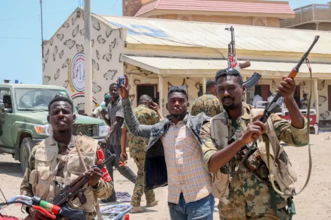 القوى السياسية والمدنية بالسودان تُطالب بوقف فوري للحرب وتشكيل لجنة للحوار