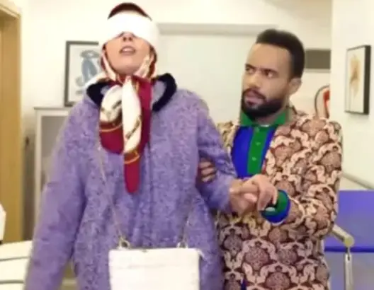 حلقة “مسيئة” للمكفوفين من سيتكوم صلاح وفاتي على طاولة “الهاكا”