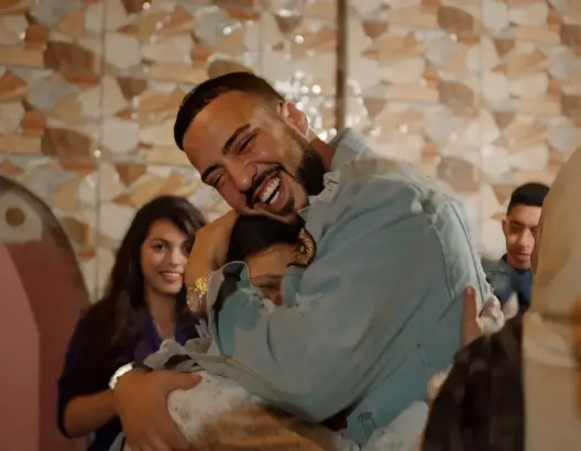 “فرنش مونتانا” يستعد لعرض وثائقي عن والدته “من أجل خديجة”