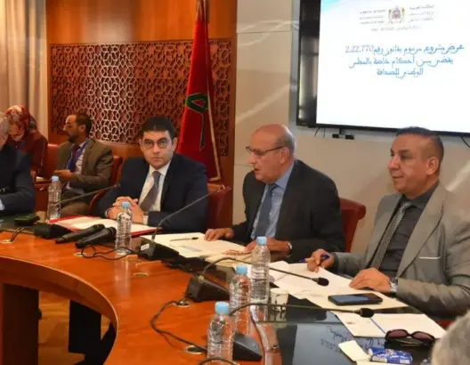 لجنة برلمانية تستعد لمناقشة مشروع “اللجنة المؤقتة” للصحافة المثير للجدل
