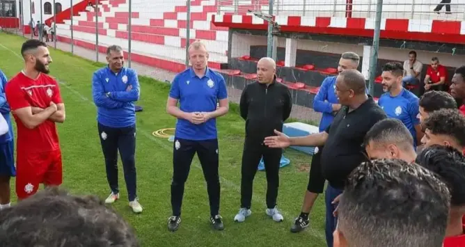 رابع مدرب في الموسم.. هل يتأثر أداء الوداد بالقرارات “الانفرادية” للناصيري؟