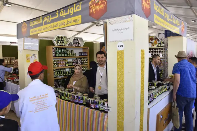 “العسل المغشوش” بالملتقى الدولي للفلاحة.. المهنيون يدعون لتشديد المراقبة