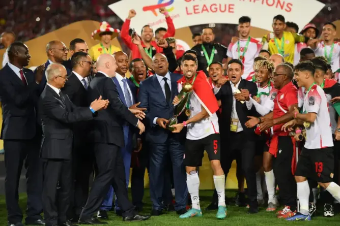 عين على رياضي.. إعلامي تونسي يبرز حظوظ الوداد في نصف نهائي عصبة الأبطال