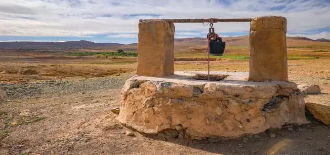 التنقيب عن المياه الجوفية بالمغرب.. شدة الحاجة للماء بين قلة المعرفة وكثرة طرق الاحتيال