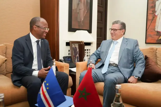 أخنوش يتباحث مع الوزير الأول بحكومة الرأس الأخضر