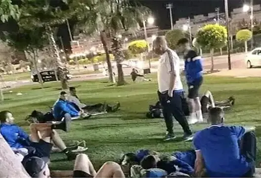 كشف عامل إقليم الحسيمة، فريد شوراق، تورط 22 شخصا في اختلالات خطيرة في تسيير نادي شباب الريف الحسيمي،