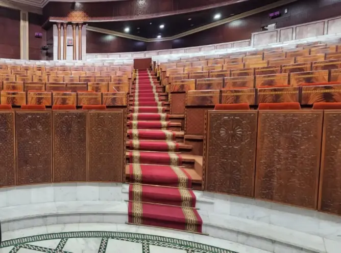 “إعاقة” برلمانية تثير نقاشا حول الولوجيات داخل قاعة الجلسات بمجلس النواب