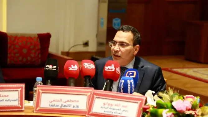 الخلفي: “اللجنة المؤقتة للصحافة” نكسة وخطوة تراجعية المغرب في غنى عنها (فيديو)