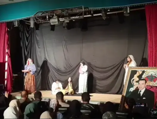 “مريريدة” تجمع عشاق المسرح بدمنات