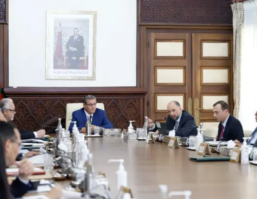 في أول لقاء بعد اعتماد ميثاق الاستثمار الجديد .. اللجنة الوطنية تعبئ رقما قياسيا من الاستثمارات الخاصة بـ12 مليار  