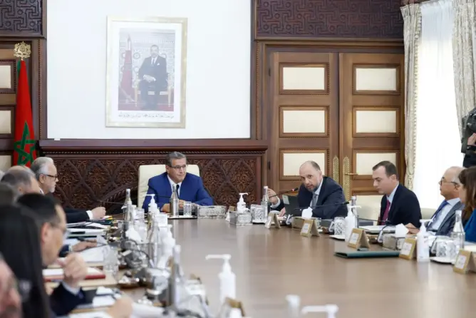 في أول لقاء بعد اعتماد ميثاق الاستثمار الجديد .. اللجنة الوطنية تعبئ رقما قياسيا من الاستثمارات الخاصة بـ12 مليار  