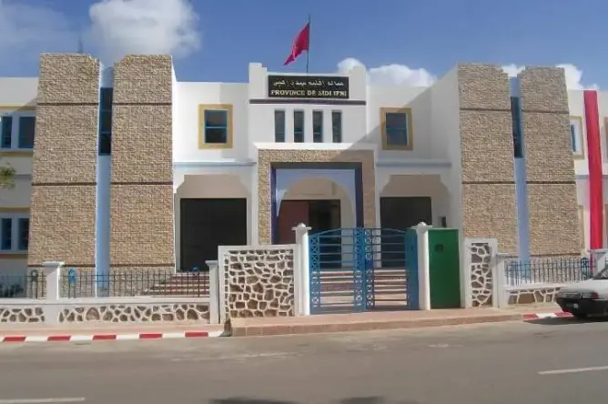 عامل إفني يستثني 3 جماعات من تفعيل برامج التنمية المندمجة بالإقليم