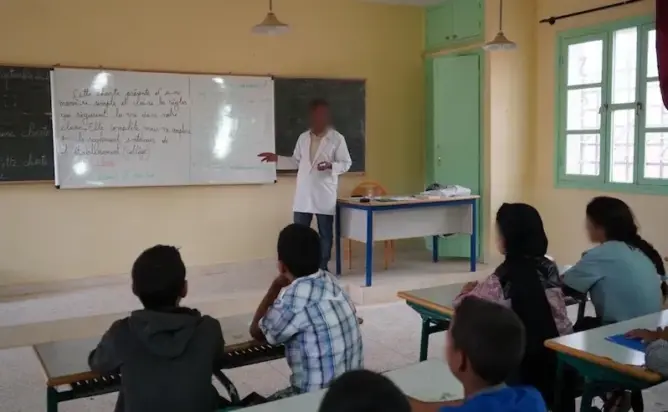 البيجيدي: الهندسة اللغوية الجديدة تكرس هيمنة الفرنسية.. ويجب اعتماد العربية كلغة للتدريس