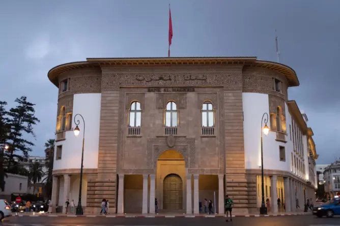 توقعات بأن يبقي بنك المغرب سعر الفائدة الرئيسي بالمملكة عند %3