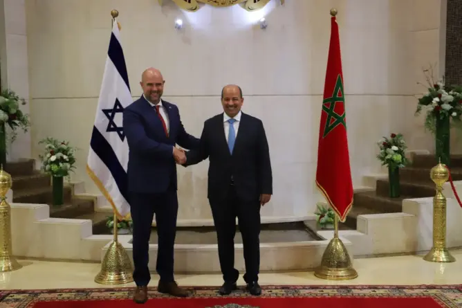 ميارة يتباحث مع رئيس الكنيست الاسرائيلي.. والأخير يعد المغاربة بقرار سار