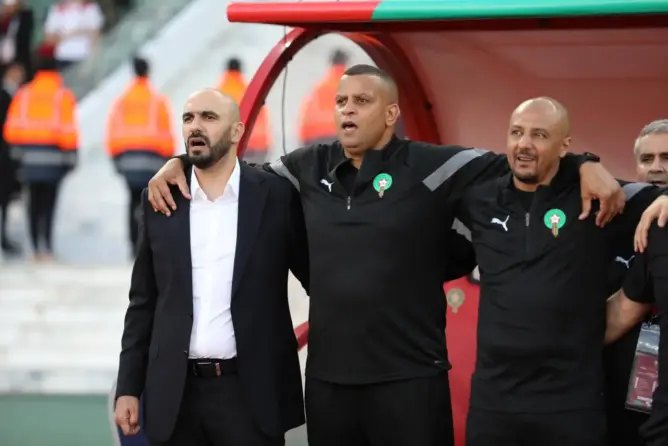 الركراكي: قرعة “الكان” وضعتنا في مجموعة متوازنة والفوز باللقب يستوجب احترام الخصوم 