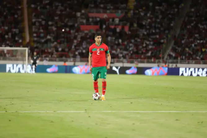 ما حقيقة السماح لحكيمي بخوض مباراة “السوبر الفرنسي” أثناء معسكر المنتخب؟