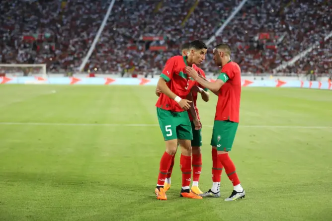 “الكاف” يحدد الموعد الجديد لمواجهة المغرب وليبيريا