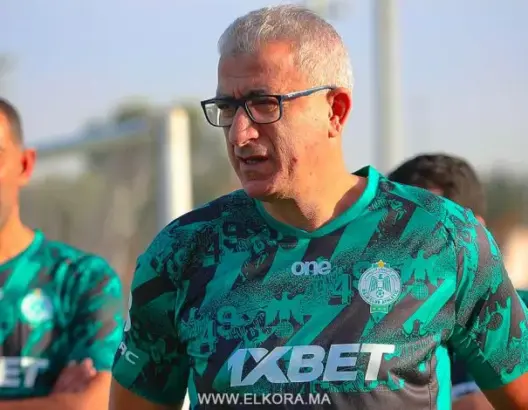284 مليونا تنهي ارتباط الرجاء بالكبير وطاقمه.. وأبوشروان مدرب مؤقت