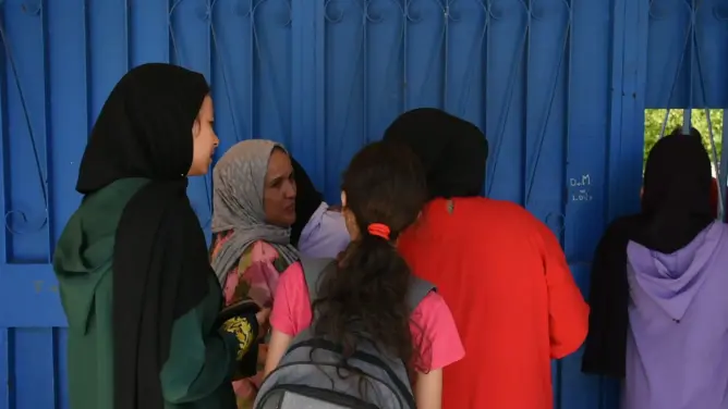 دموع وحسرة تلاميذ بعد الإعلان عن نتائج الباكالوريا بفاس