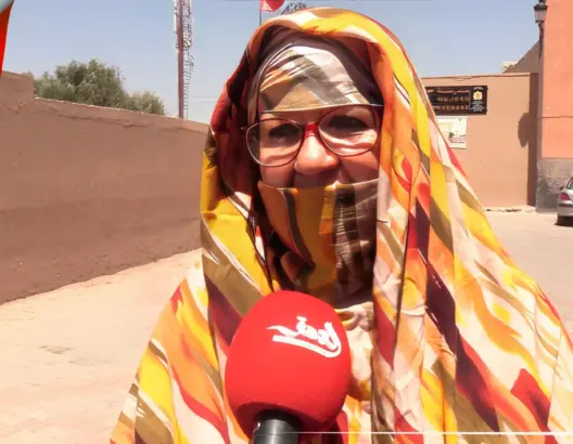 عمرها 74 عاما وتطمح لولوج الجامعة.. جدة لـ 14 حفيدا تجتاز امتحانات السادس إبتدائي بتزنيت