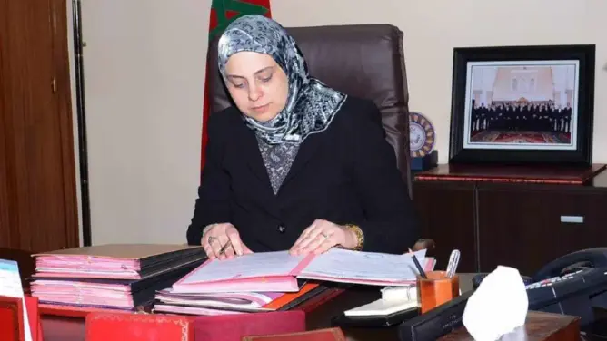 الملك يعزي أسرة بنخلدون: الفقيدة كانت كفاءة علمية وسياسية تحب الخير والعمل الصالح