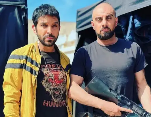الباز يشارك في فيلم “كوري”.. ومخرجه يشيد بالمؤهلات الطبيعية للمغرب (صور)