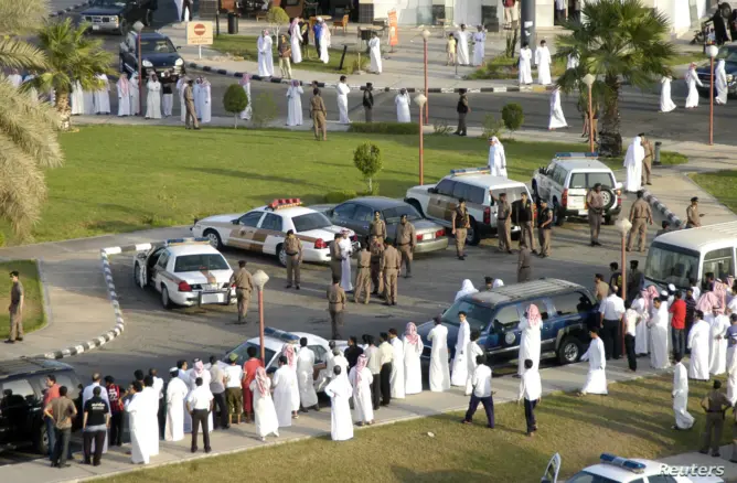 السعودية تعدم 5 متهمين في تفجير مسجد “الرضا” سنة 2016