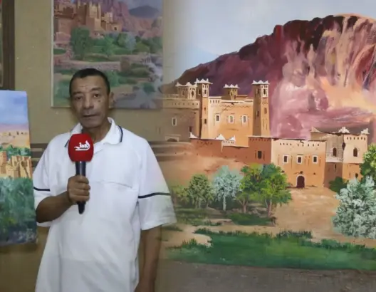 الحسين طالبي .. فنان عصامي تبدع أنامله في رسم "لوحات الواقع" وجداريات عملاقة ينشد دعم وزارة الثقافة