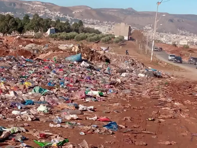 مطرح للنفايات يخرج ساكنة حي بودرهم بإقليم صفرو للاحتجاج