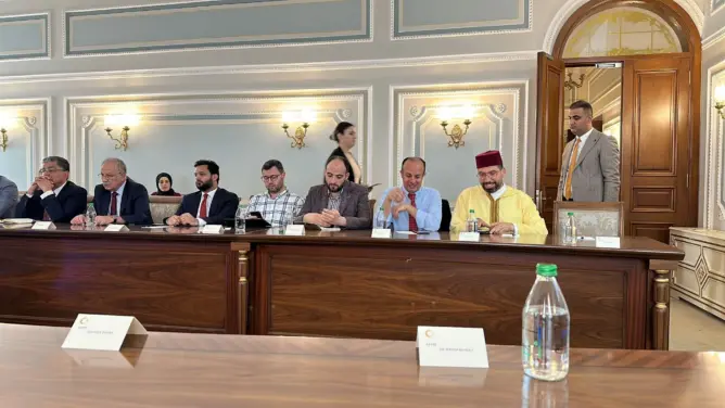 والي إسطنبول يتباحث مع رئيس “مؤسسة المغرب”.. والأخيرة توجه مناشدة للمغاربة بتركيا