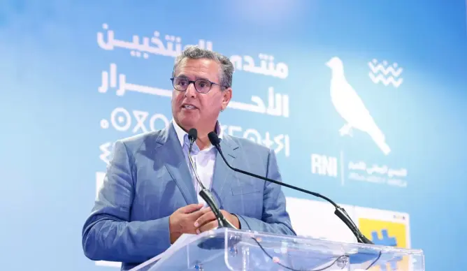 أخنوش يصف وهبي وبركة بـ”الأوفياء” ويعد المغاربة بقطف نتائج الإصلاحات قريبا
