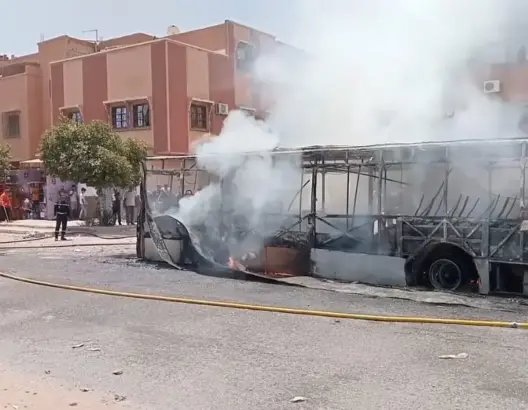 اندلاع حريق بحافلة لـ “ألزا” بمراكش يسائل جودة أسطول الشركة