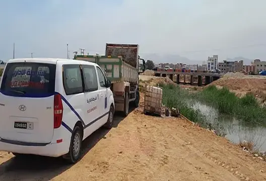 تمكنت عناصر الشرطة الإدارية بالناضور، صباح اليوم الثلاثاء، من ضبط شاحنة في حالة تلبس في عملية نقل