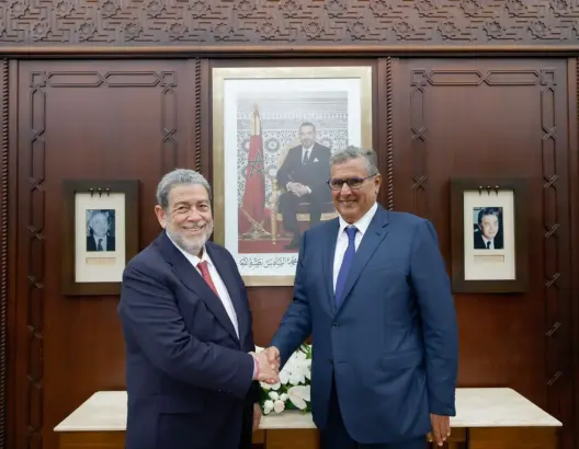 أخنوش يجري مباحثات مع الوزير الأول لـ”سان فانسون وغرونادين”