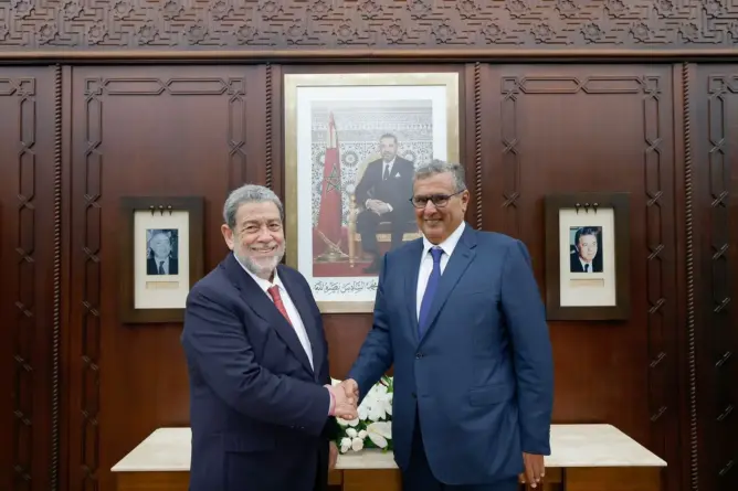 أخنوش يجري مباحثات مع الوزير الأول لـ”سان فانسون وغرونادين”