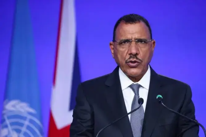 انقلاب في النيجر .. جنود يحاصرون مكتب الرئيس ومقر إقامته