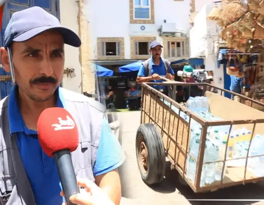 “الكروسة”.. وسيلة لنقل الأمتعة والبضائع وسط دروب الصويرة (فيديو)