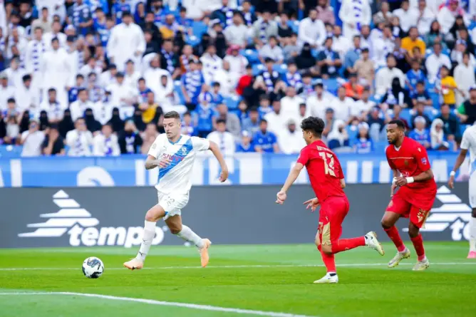 الوداد يغادر البطولة العربية مبكرا بهزيمته أمام الهلال السعودي