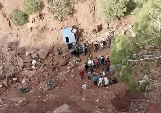 رئيس البرلمان العربي يعزي الملك محمد السادس في ضحايا حادثة دمنات