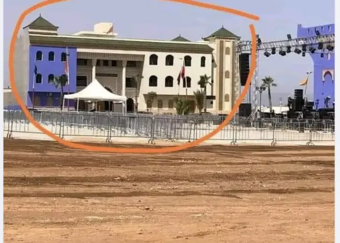 استنكر عدد من النشطاء ببركان، خلال اليومين الماضيين، إقدام سلطات بركان على صباغة جزء من مؤسسة دينية