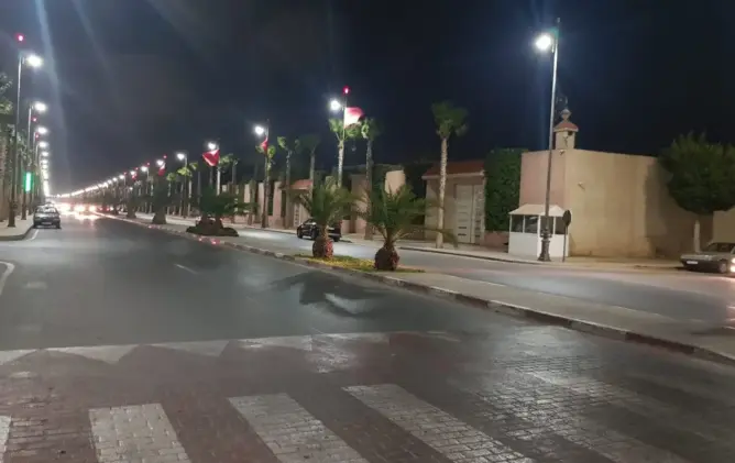 حملات تحرير الملك العمومي بالعيون تستثني أكشاك حراسة منزل ولد الرشيد