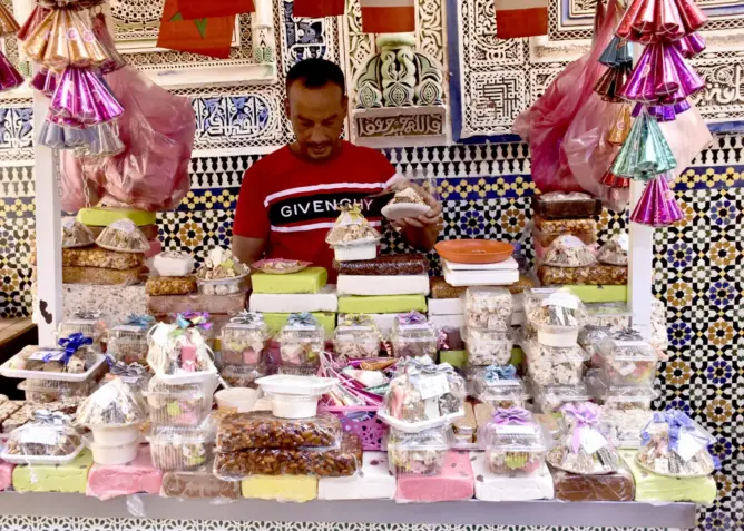 حلوى مولاي إدريس.. أشهر هدايا زوار العاصمة العلمية