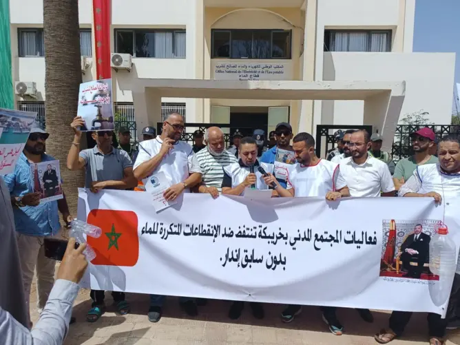 معاناة الخريبكيين مع انقطاع الماء متواصلة .. ومطالب لـ “بركة” بالتدخل