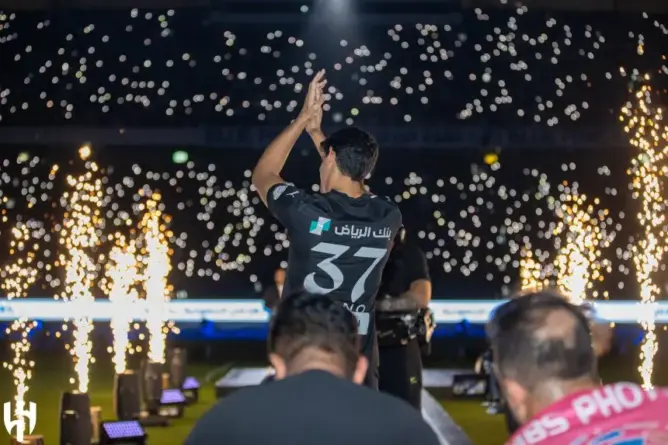 الهلال السعودي يقيم حفل استقبال تاريخي لنيمار وبونو ومالكوم